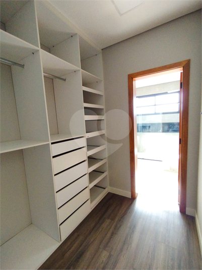 Foto REO1081433