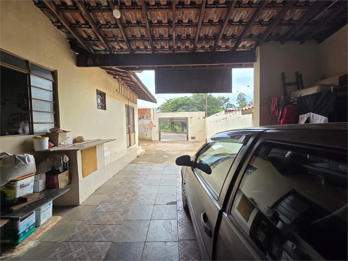 Foto REO1081539
