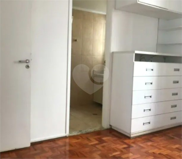 Foto REO1081552