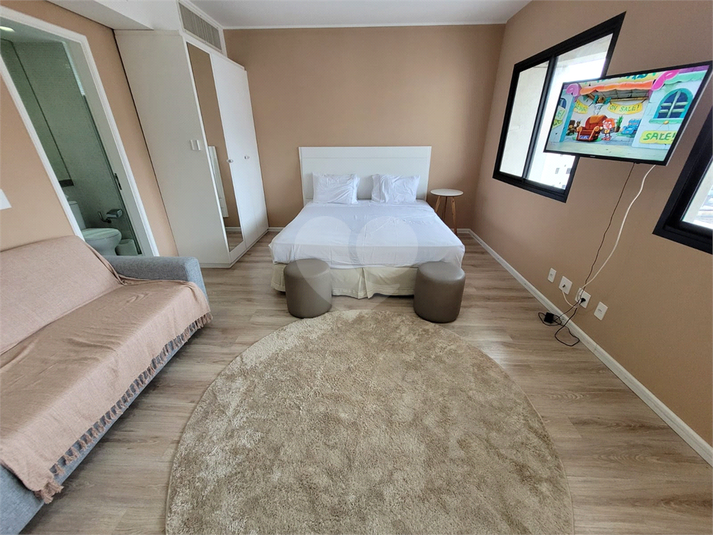 Foto REO1081586