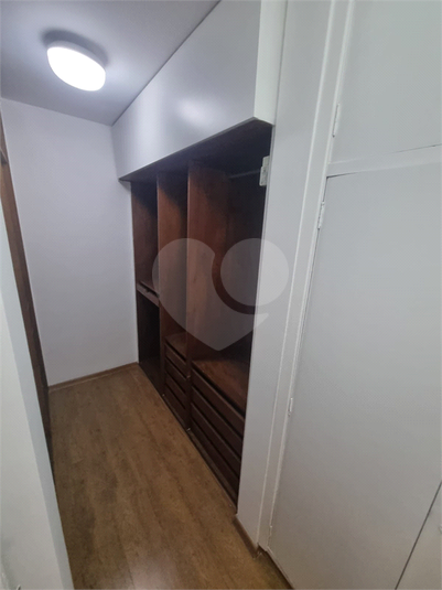 Foto REO1081802