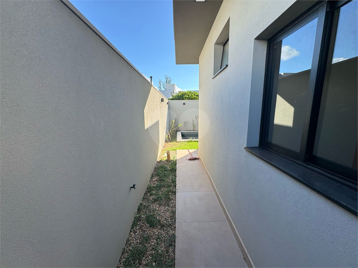 Foto REO1081807