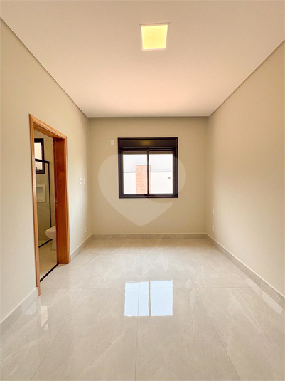 Foto REO1081833