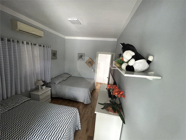 Foto REO1081835
