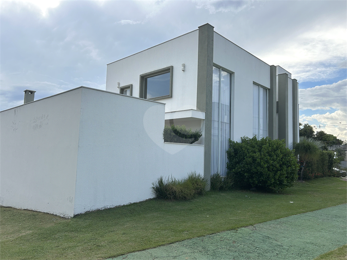 Foto REO1081835