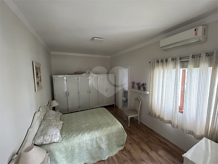 Foto REO1081835