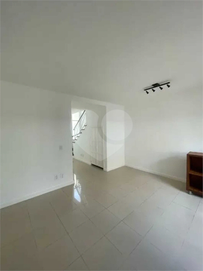 Foto REO1081900