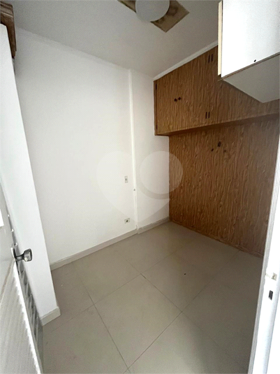 Foto REO1082100