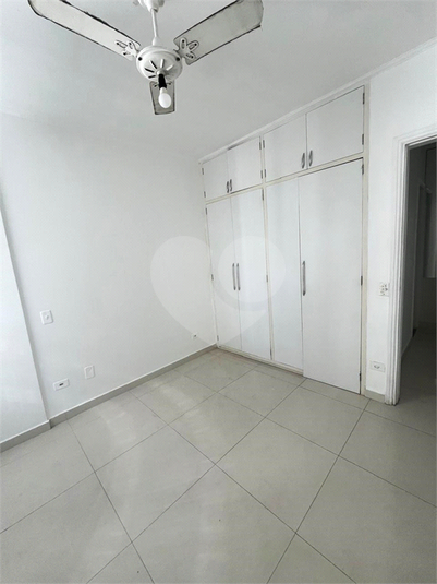 Foto REO1082100