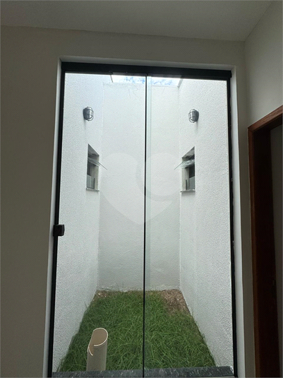 Foto REO1082135