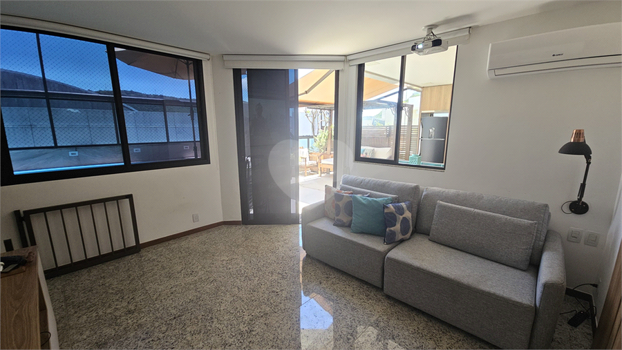 Foto REO1082169