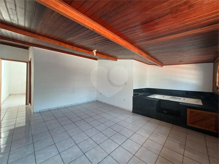 Foto REO1082171