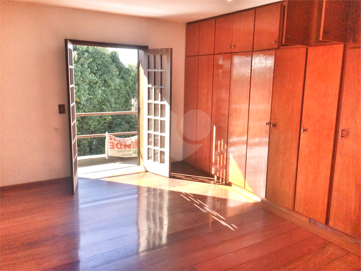 Foto REO1082201
