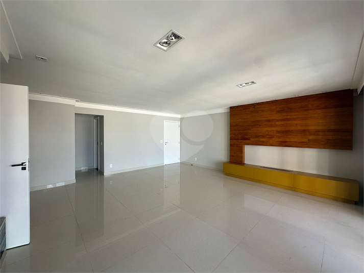Foto REO1082519