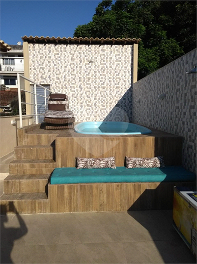 Foto REO1082539