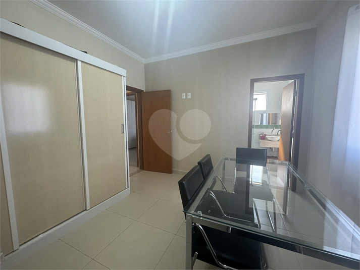 Foto REO1082666