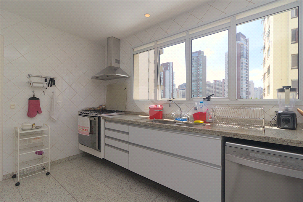 Venda Apartamento São Paulo Paraíso REO108269 14