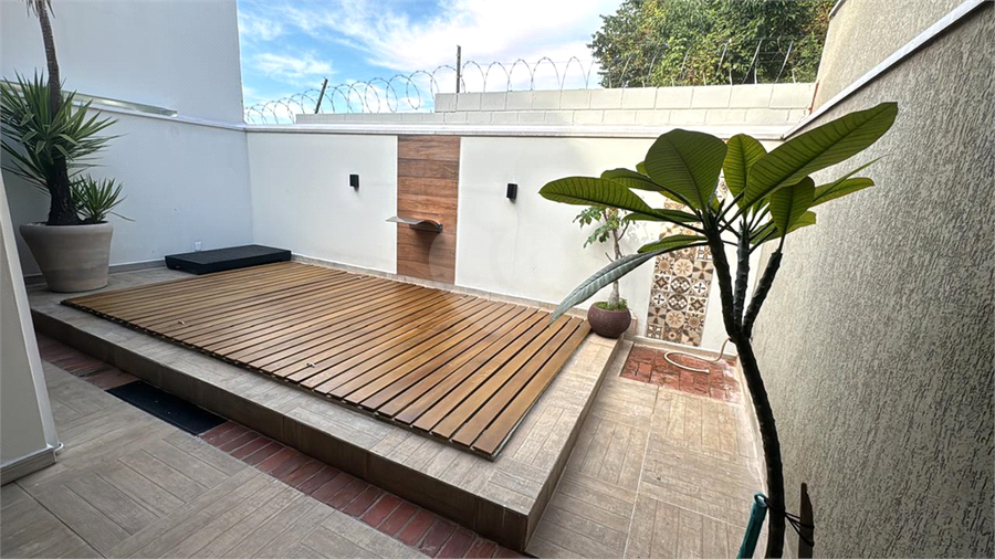 Foto REO1082709