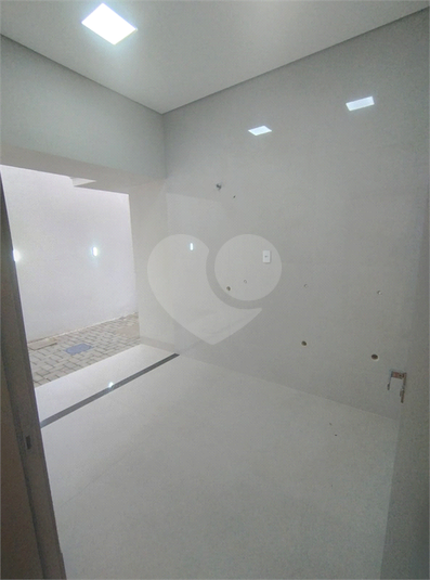 Foto REO1083002