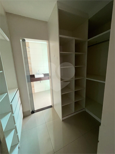 Foto REO1083138