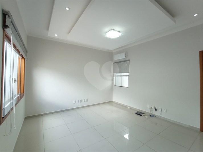 Foto REO1083375