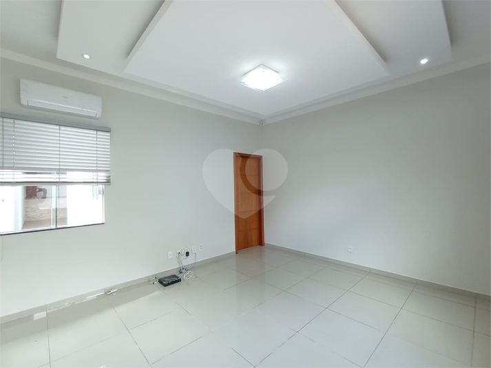 Foto REO1083375