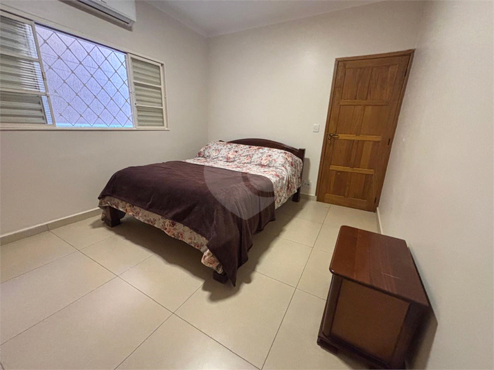 Foto REO1083423