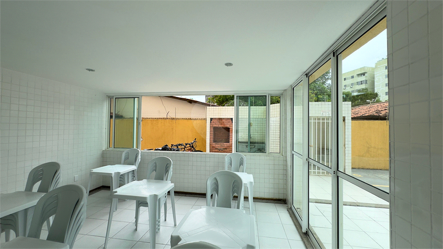 Foto REO1083501