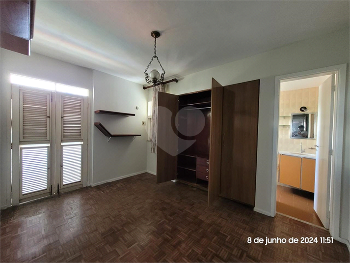 Foto REO1083532