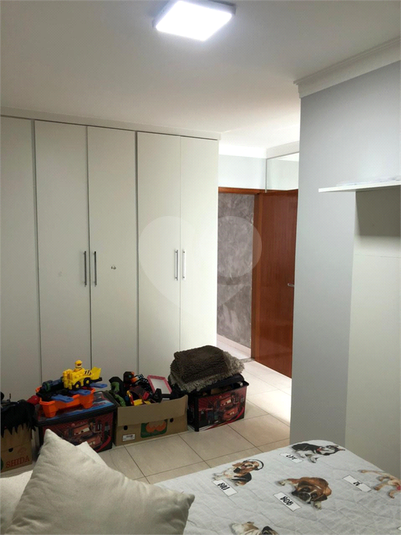 Foto REO1083602