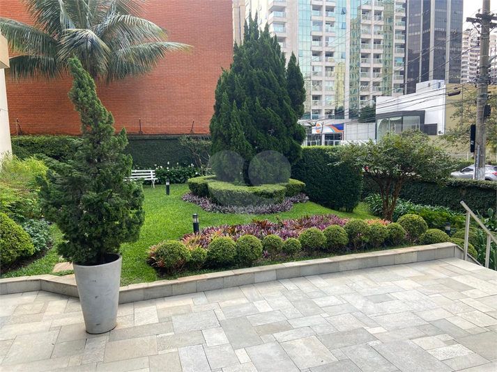 Foto REO1083765