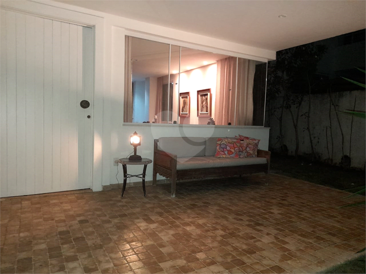 Foto REO1083848