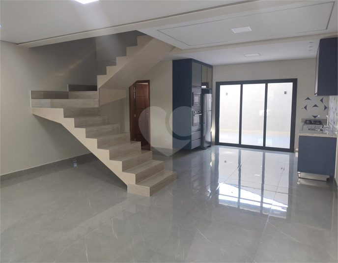Foto REO1083856