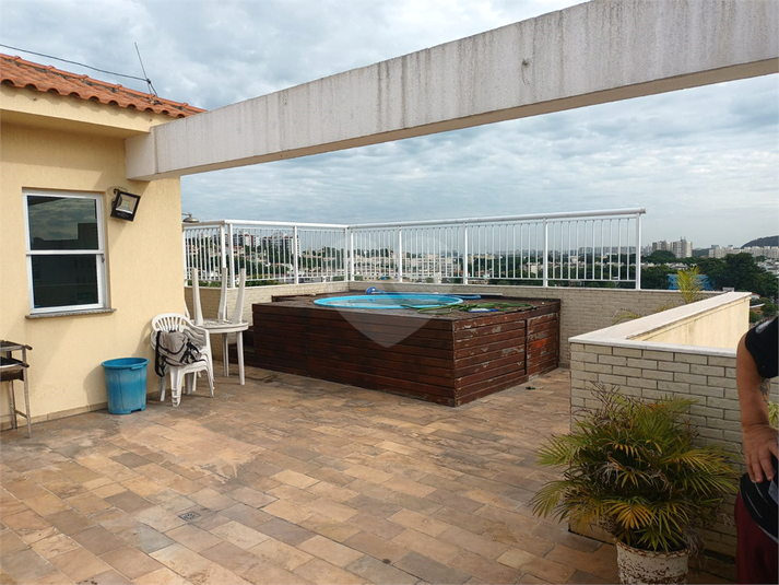 Foto REO1083964