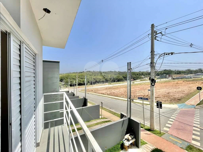 Foto REO1083977