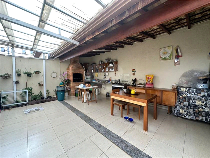 Foto REO1084000