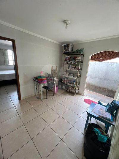 Foto REO1084016