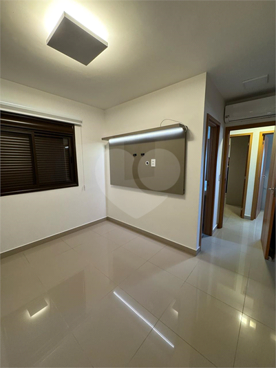 Foto REO1084031