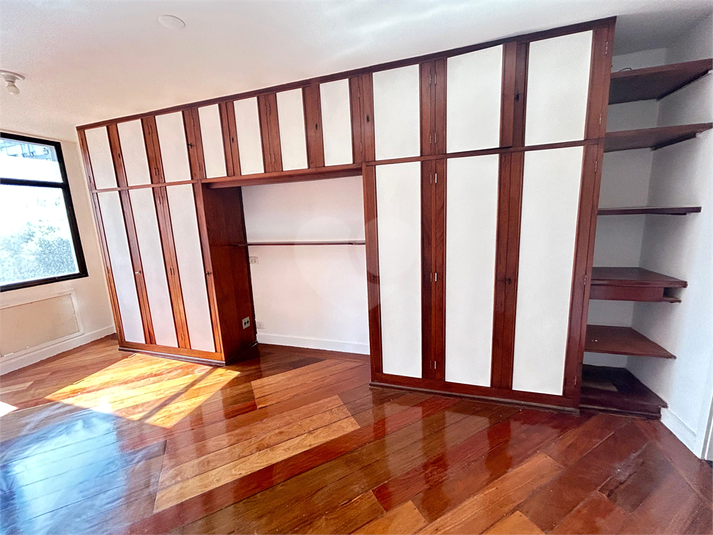 Foto REO1084164