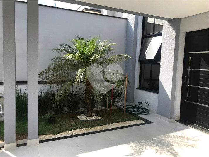 Foto REO1084185