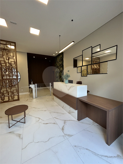 Recepção Comercial, com Catracas