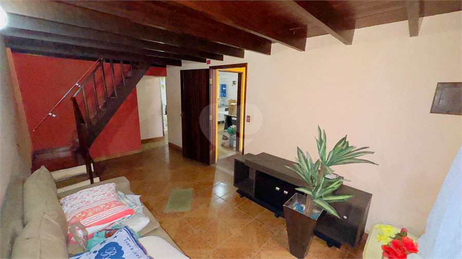 Foto REO1084625