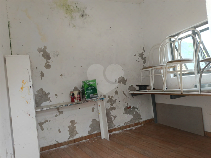 Foto REO1085061