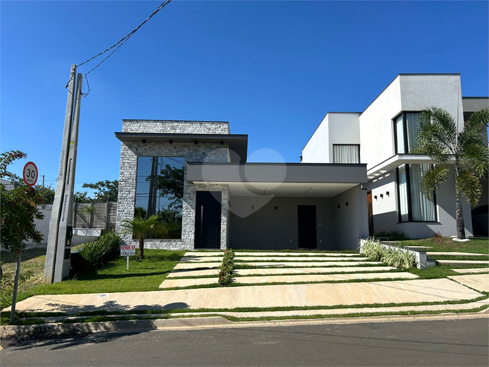Foto REO1085085