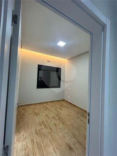 Foto REO1085085