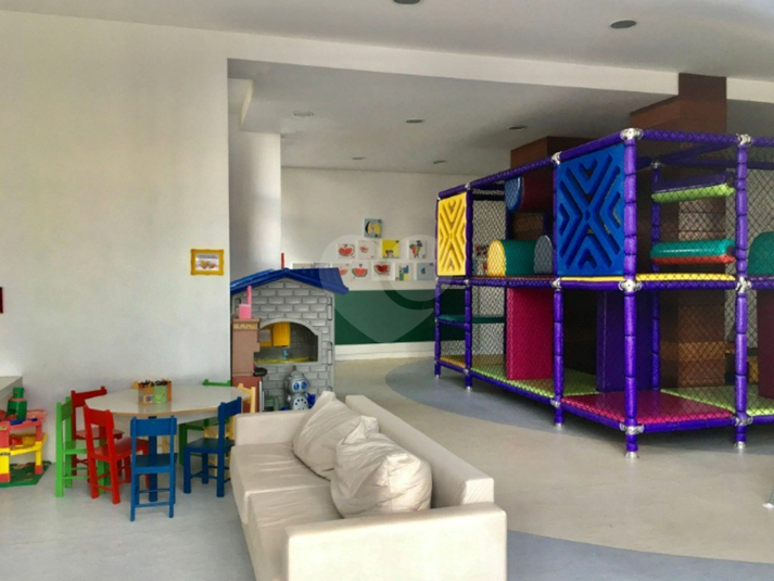 Foto REO1085434