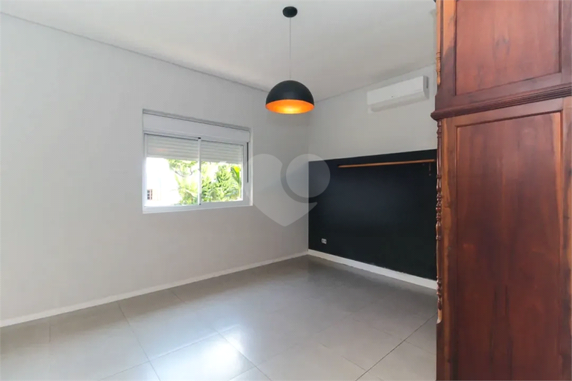 Foto REO1085576