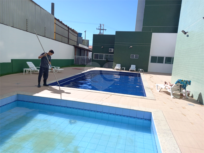 Foto REO1085882