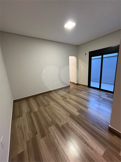 Foto REO1085924