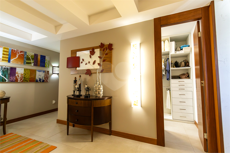 Foto REO1086010